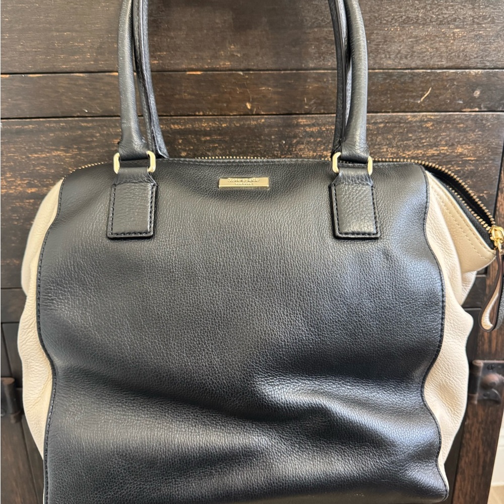 Black and Cream Leather Handbag